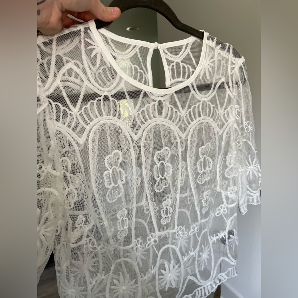 Lace top - Picture 4 of 4